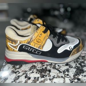 New, never worn Gucci ultrapace sneakers